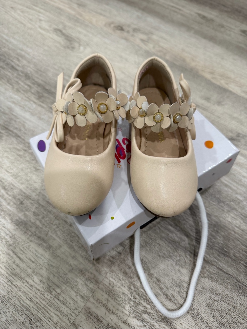 Girls Cream Floral Strap Dress Shoes with Bow Accent